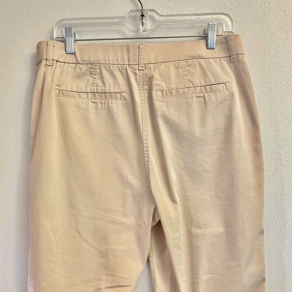 CHICO'S SIZE 1 Size Beige Luxe Ankle Crop Pants Soft Lightweight - Picture 10 of 11